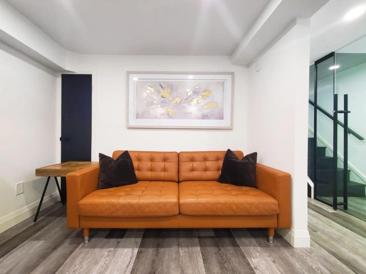 Renovated Guest Suite Near The Lake & High Park In Toronto! Exterior foto